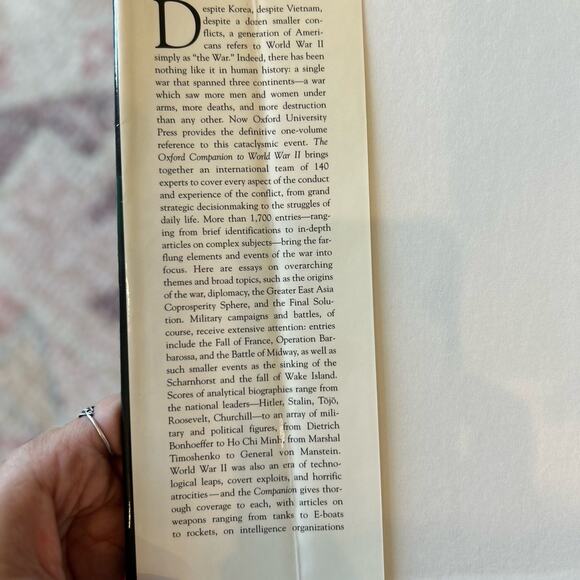 VTG 1995 Oxford Companion to WWII Hard Cover Book History Buff Educational - Picture 5 of 11